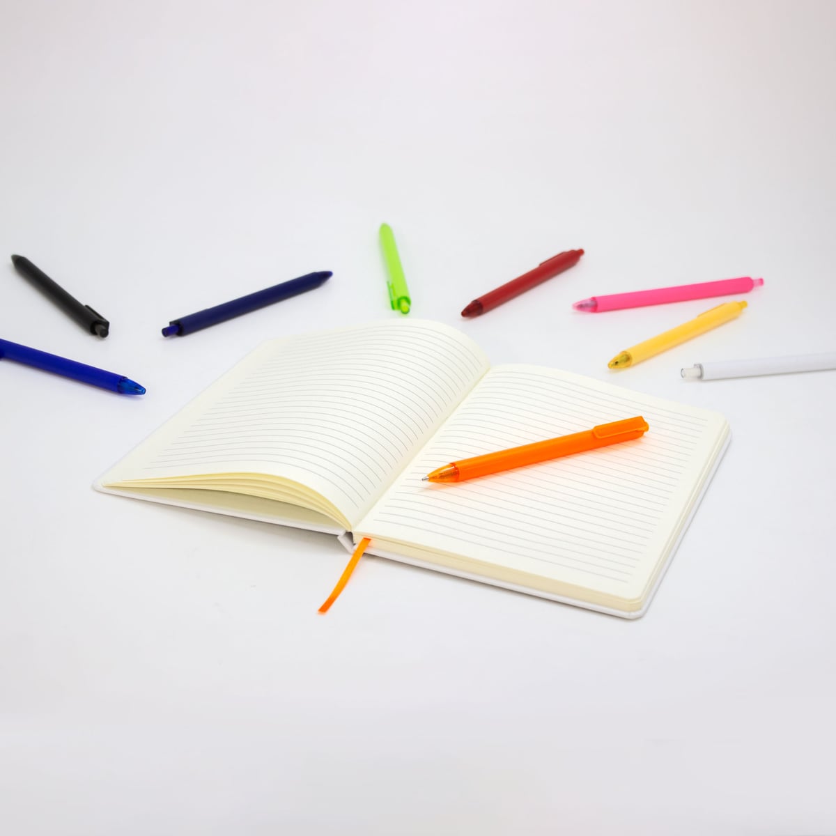 BOLIGRAFO PLASTICO ABS AACSKUL