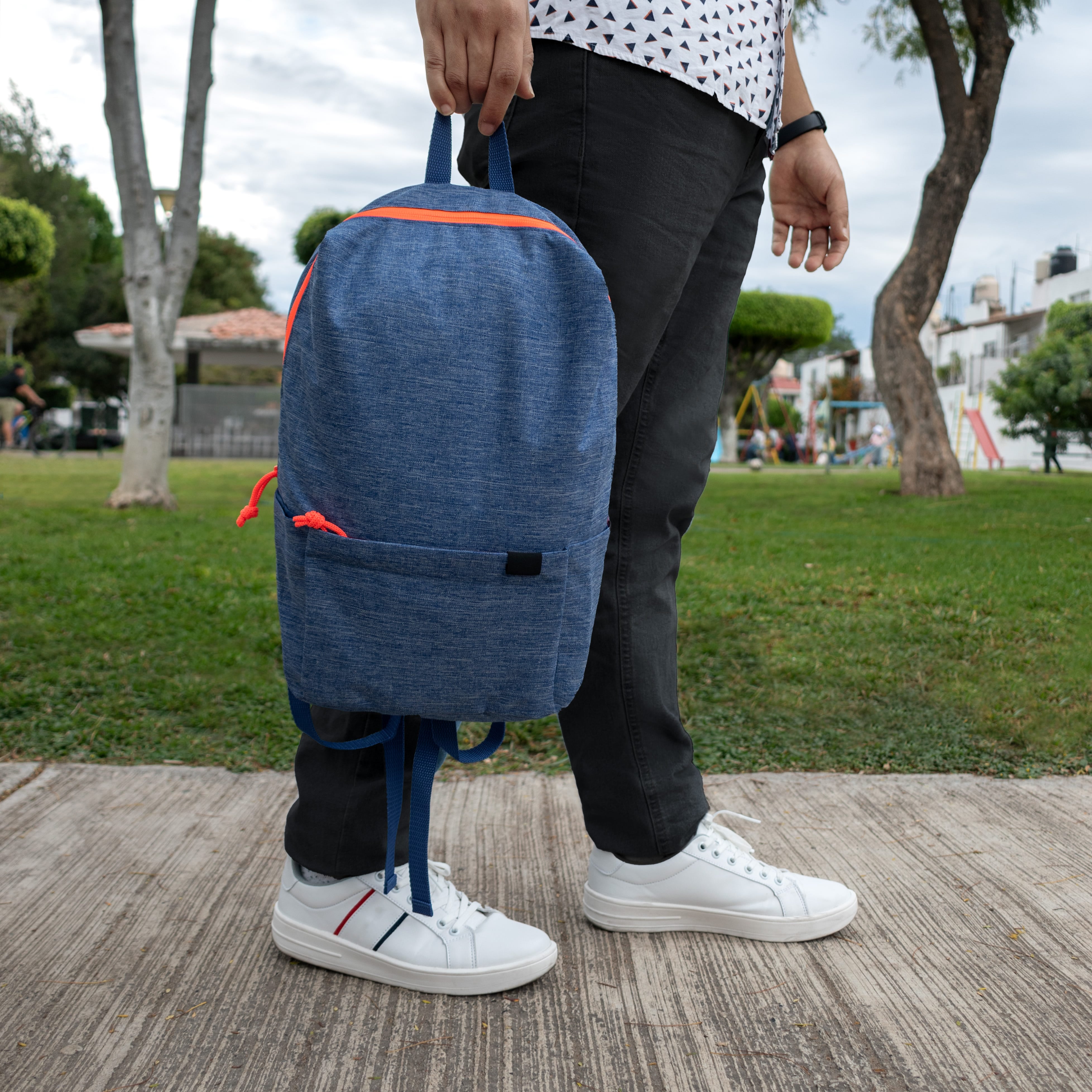 MOCHILA POLIÉSTER AAEDEN