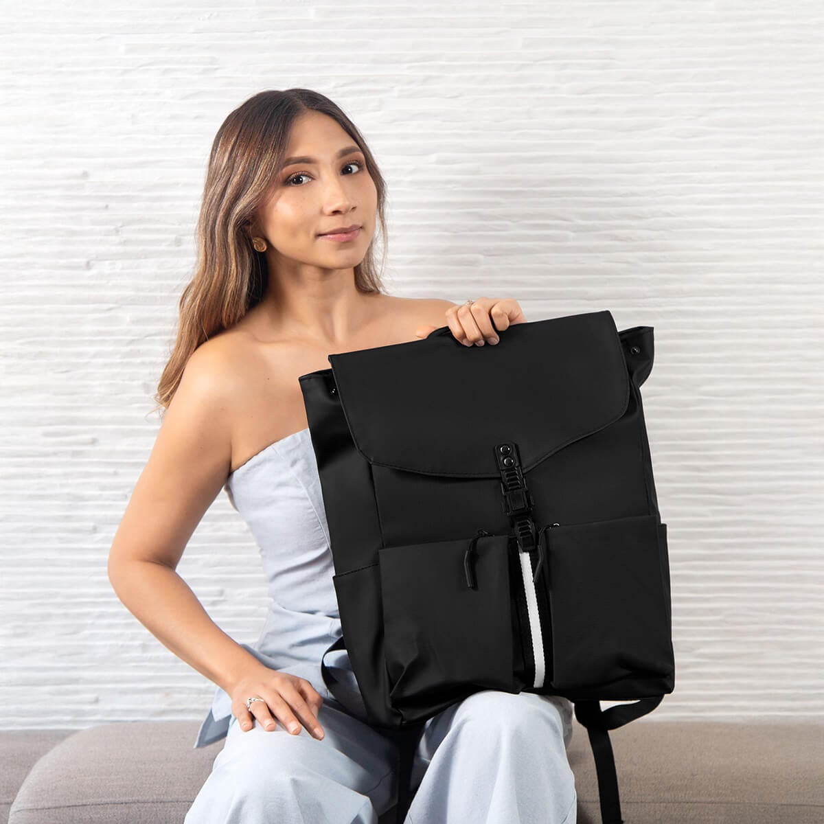 MOCHILA POLIURETANO EJECUTIVA AADNIS