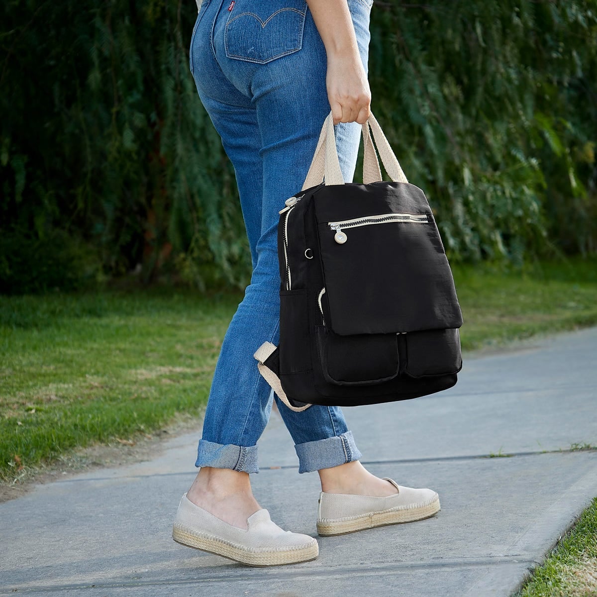 MOCHILA POLIÉSTER CASUAL AADOLT
