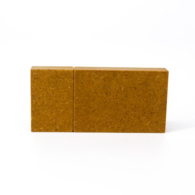 USB 8GB LACTVRA