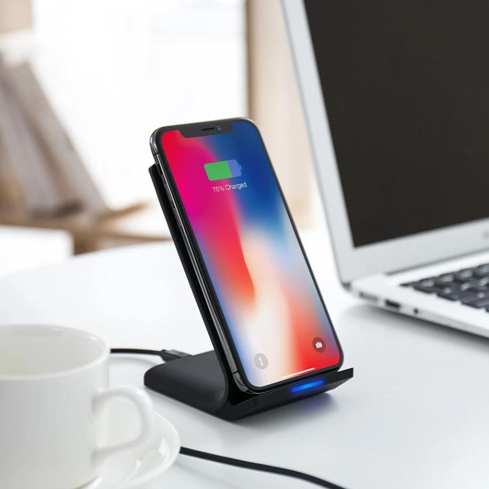 USB BASE INALÁMBRICA LAEVAS