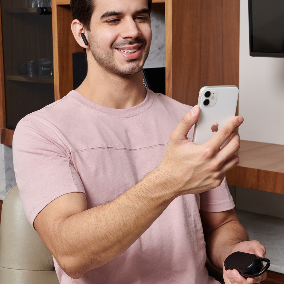 BOCINA CON AUDÍFONOS RUIS